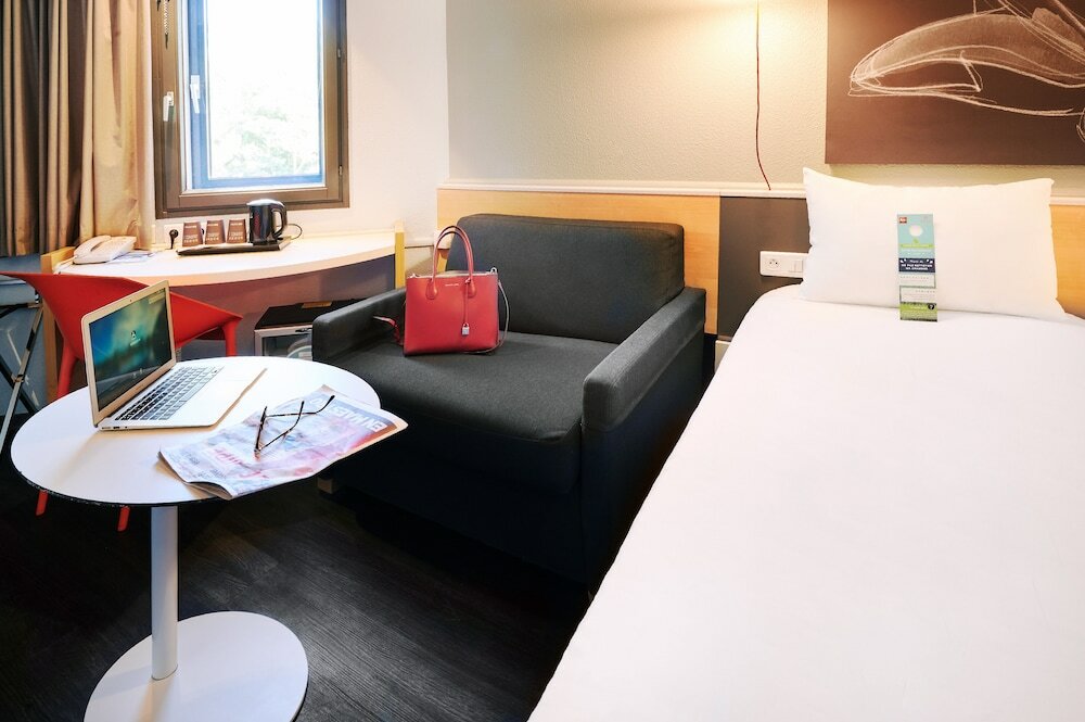 Фото Ibis Lyon Gerland Musée des Confluences