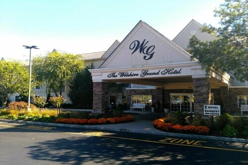 Внешний вид отеля The Wilshire Grand Hotel в Уэст-Оранже, фото 1