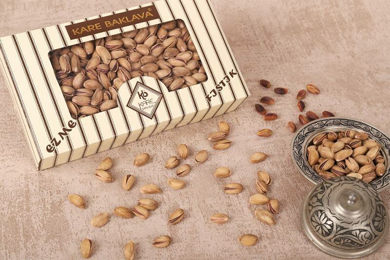 Pastry production Kare Baklava, Gaziantep, photo