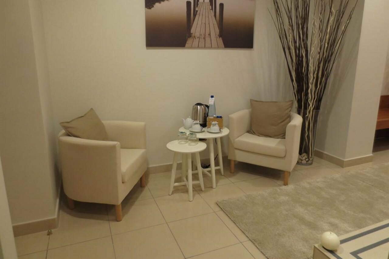 Фото Joyfull Hotel