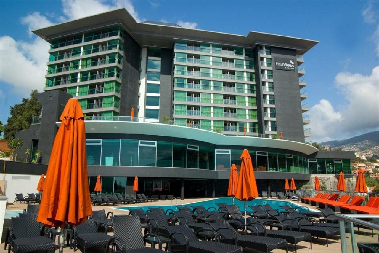 Фото отеля 2