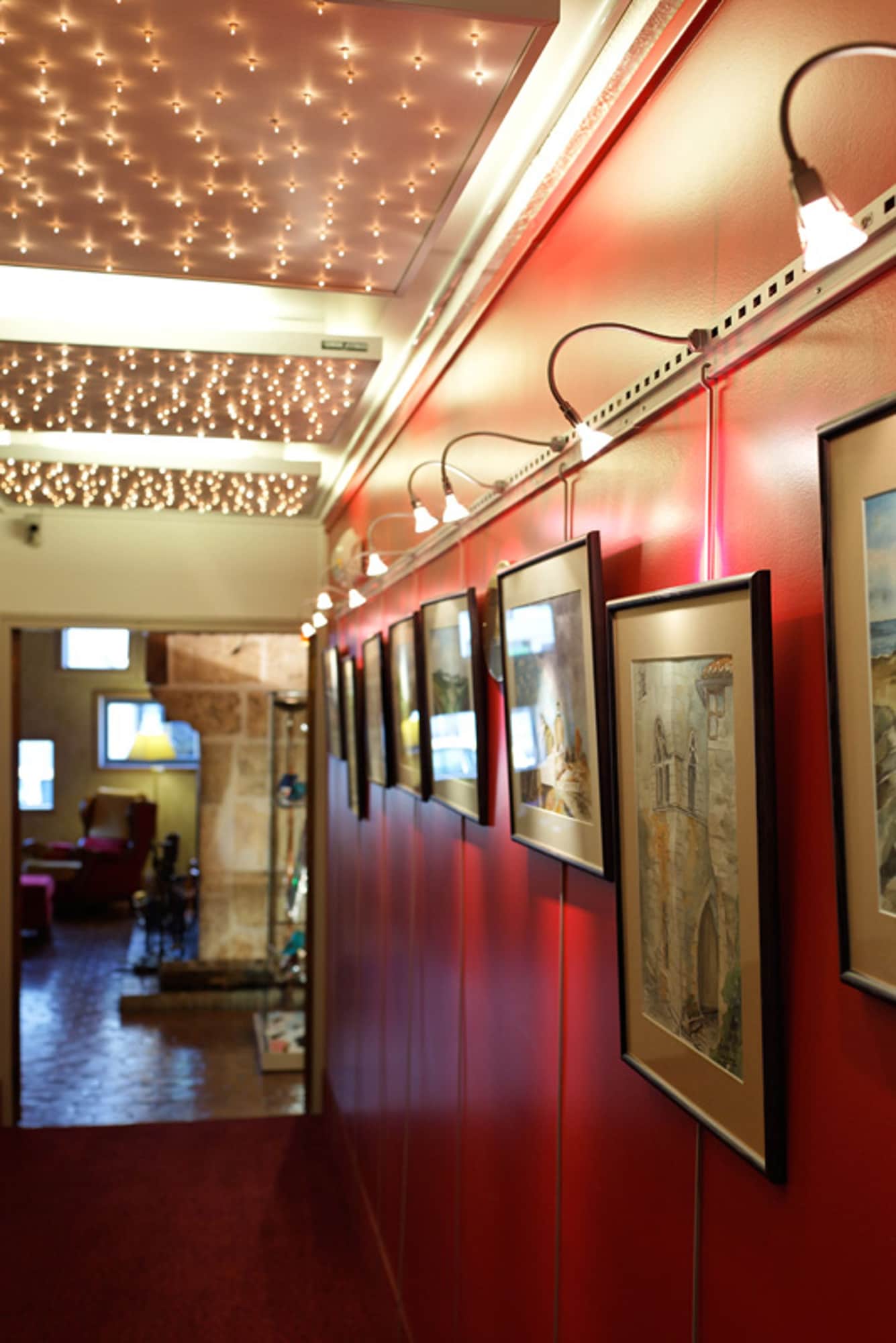 Фото Campanile Chartres Centre - Gare - Cathédrale