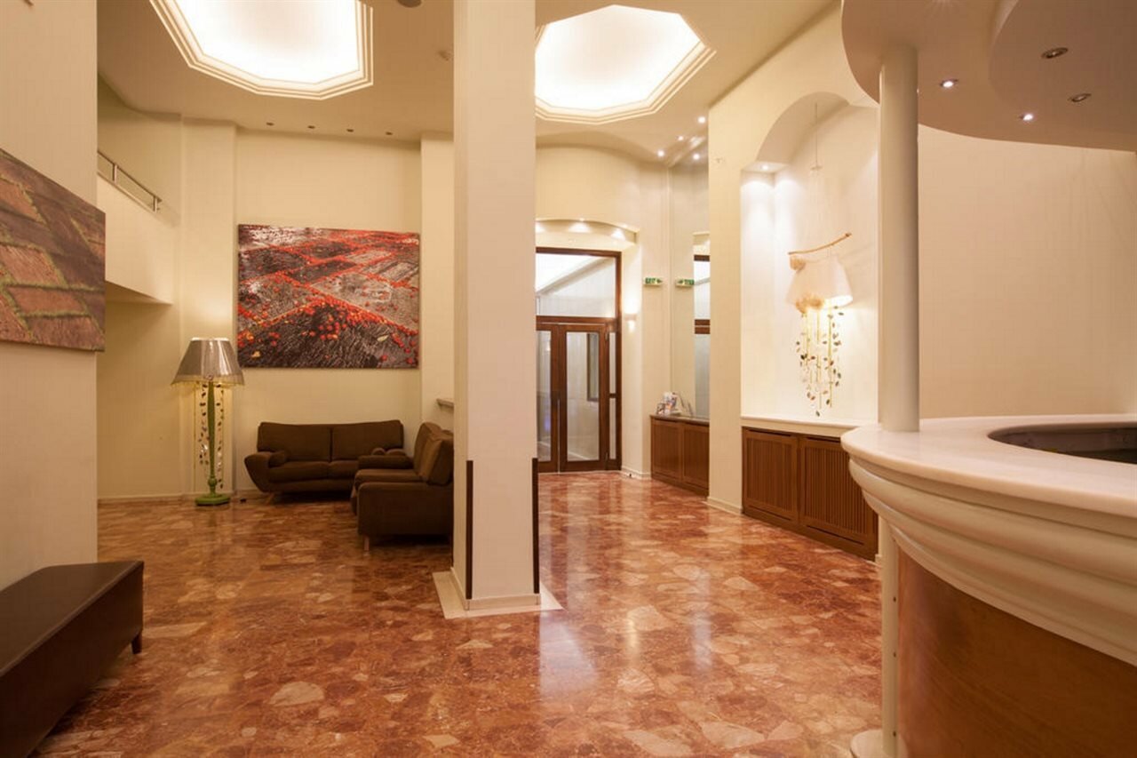 Фото Marina Athens