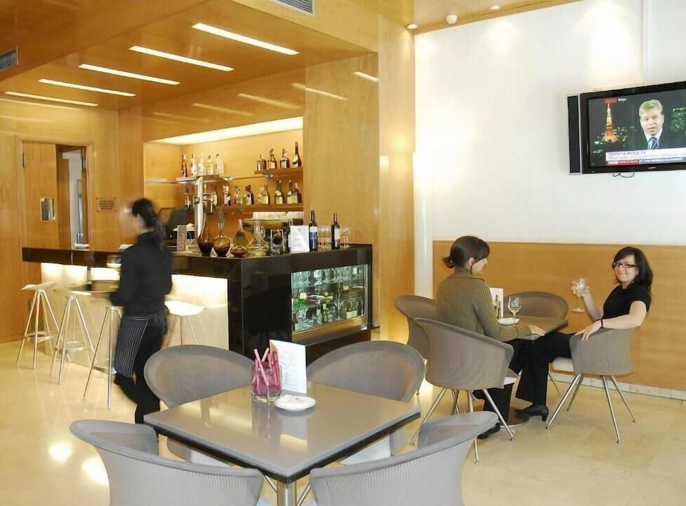 Фото Grupotel Gravina