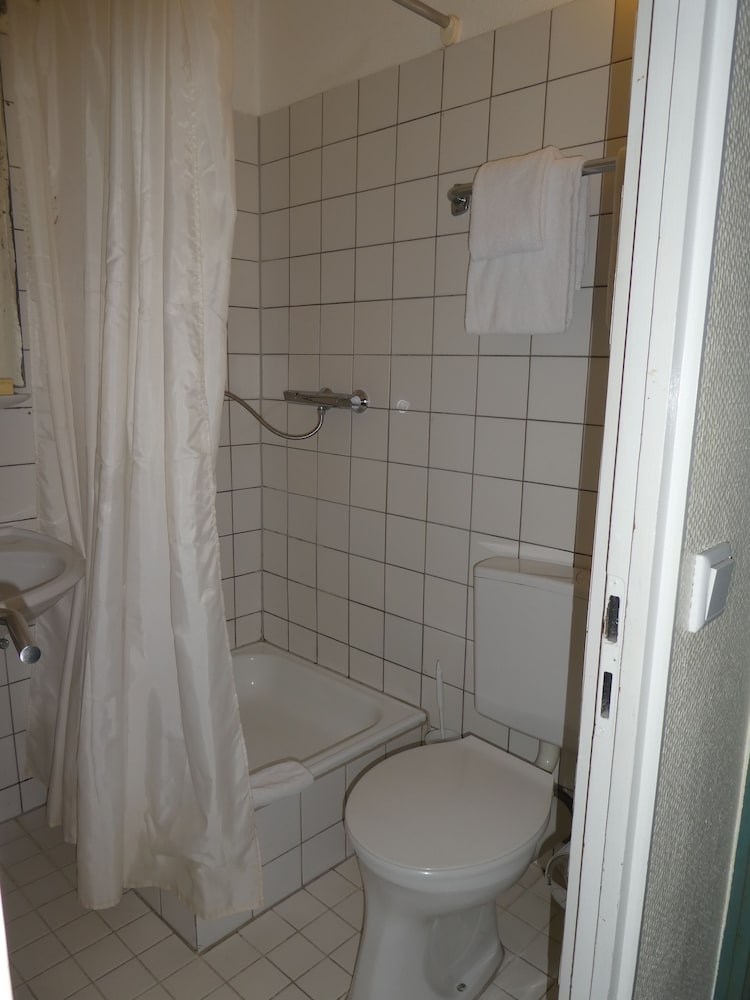 Фото Monopol Hotel