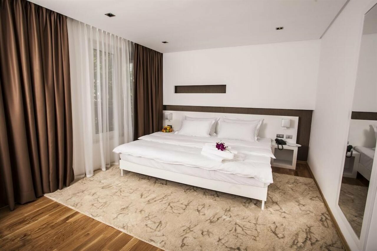 Фото Prestige Hotel Tirana