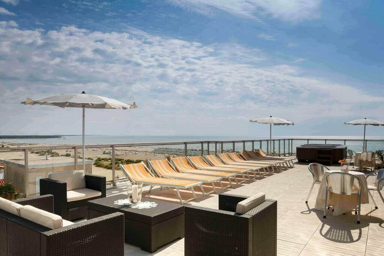 Фото Hotel Karinzia