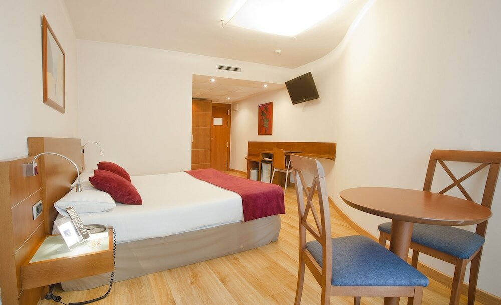 Фото Hotel Duerming Longoria Plaza