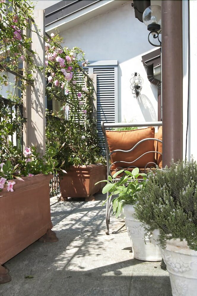 Фото Petit Palais Hotel De Charme