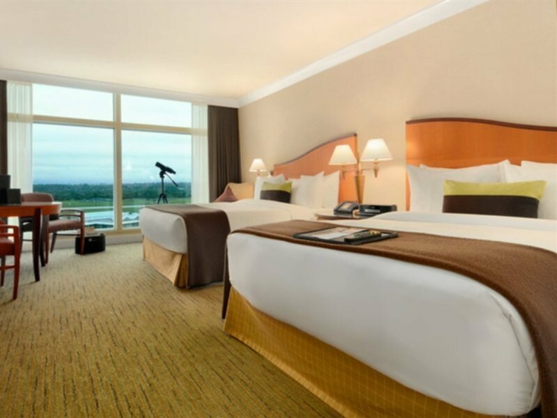 Фото Fairmont Vancouver Airport