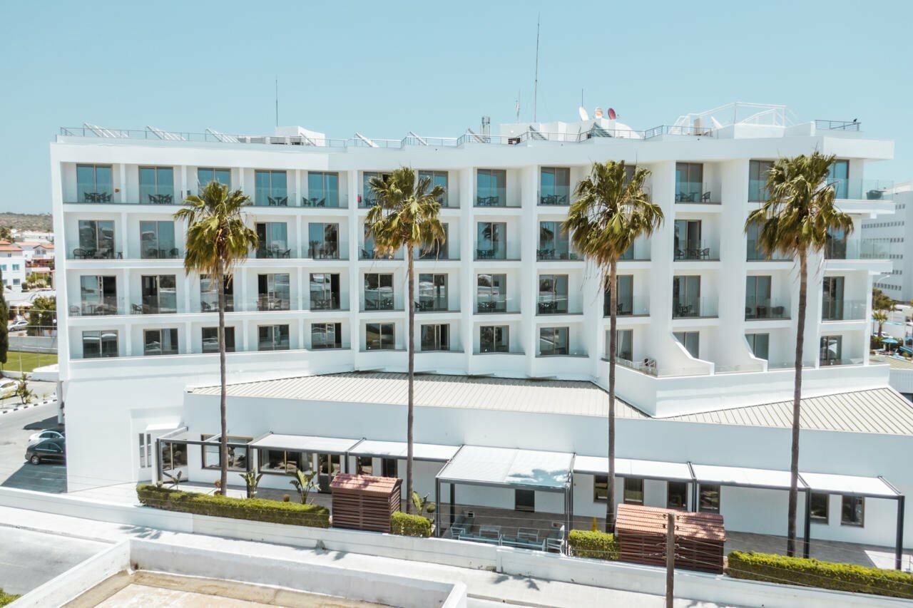 Фото Pavlo Napa Beach Hotel