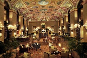 Гостиница Palmer House Hilton