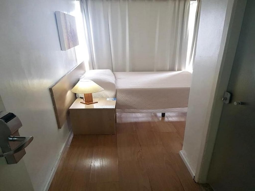 Фото Dan Inn Express Porto Alegre