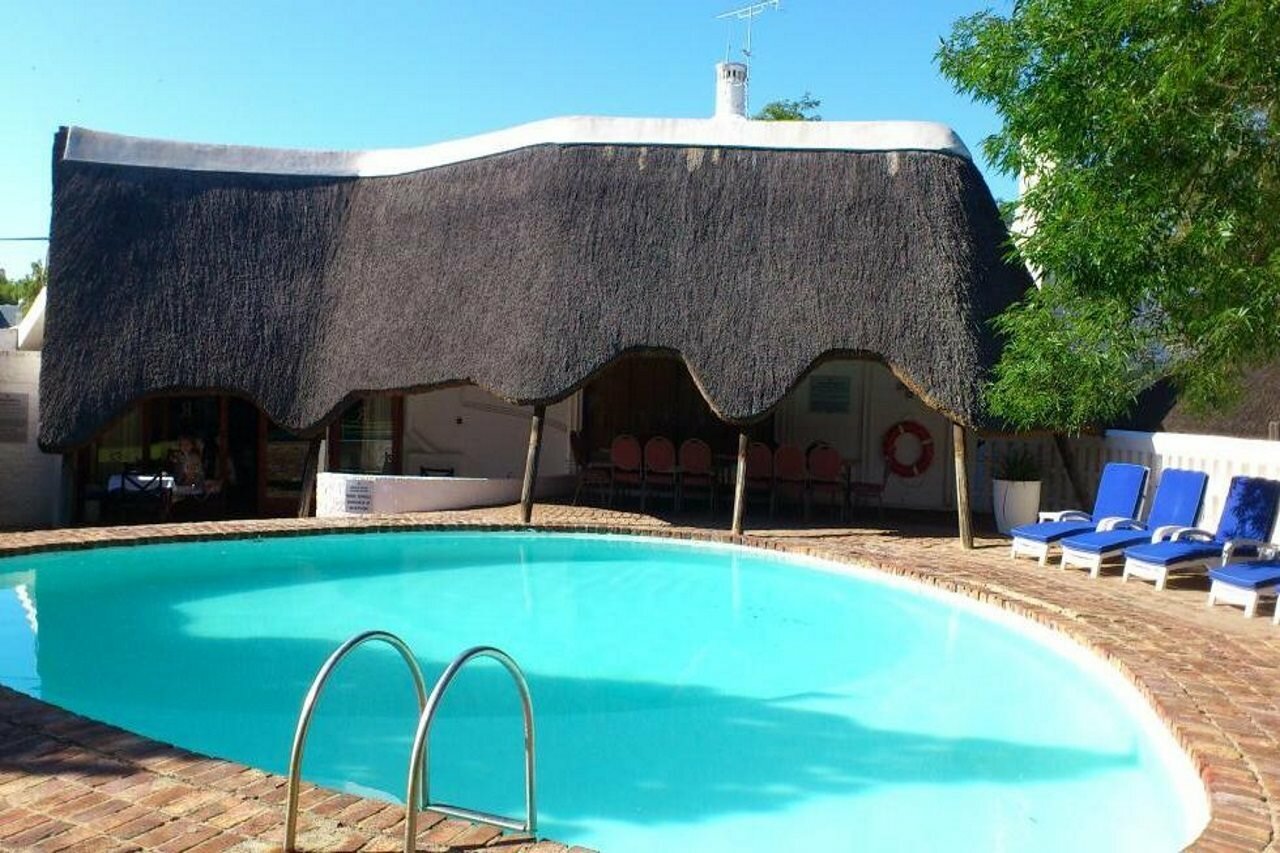 Фото Protea Hotel by Marriott Oudtshoorn Riempie Estate