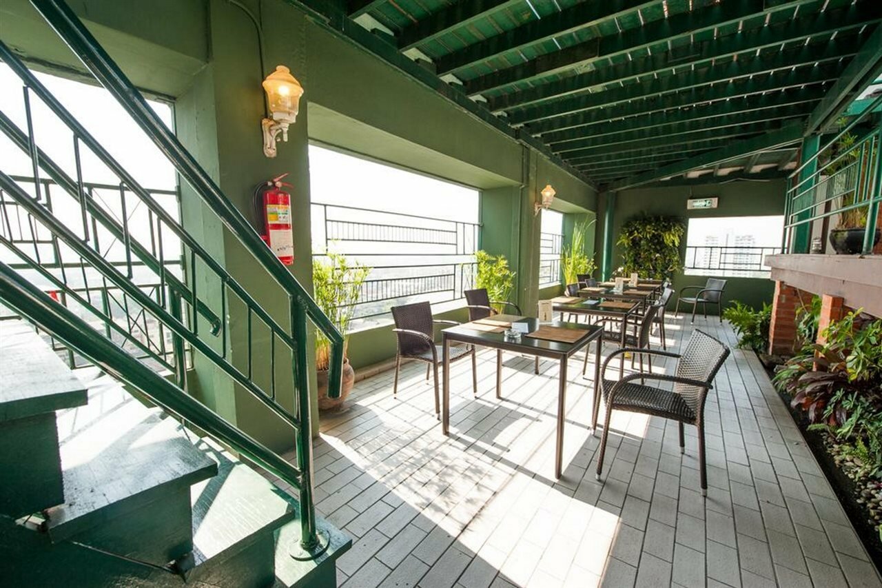 Фото Pinnacle Lumpinee Park Hotel