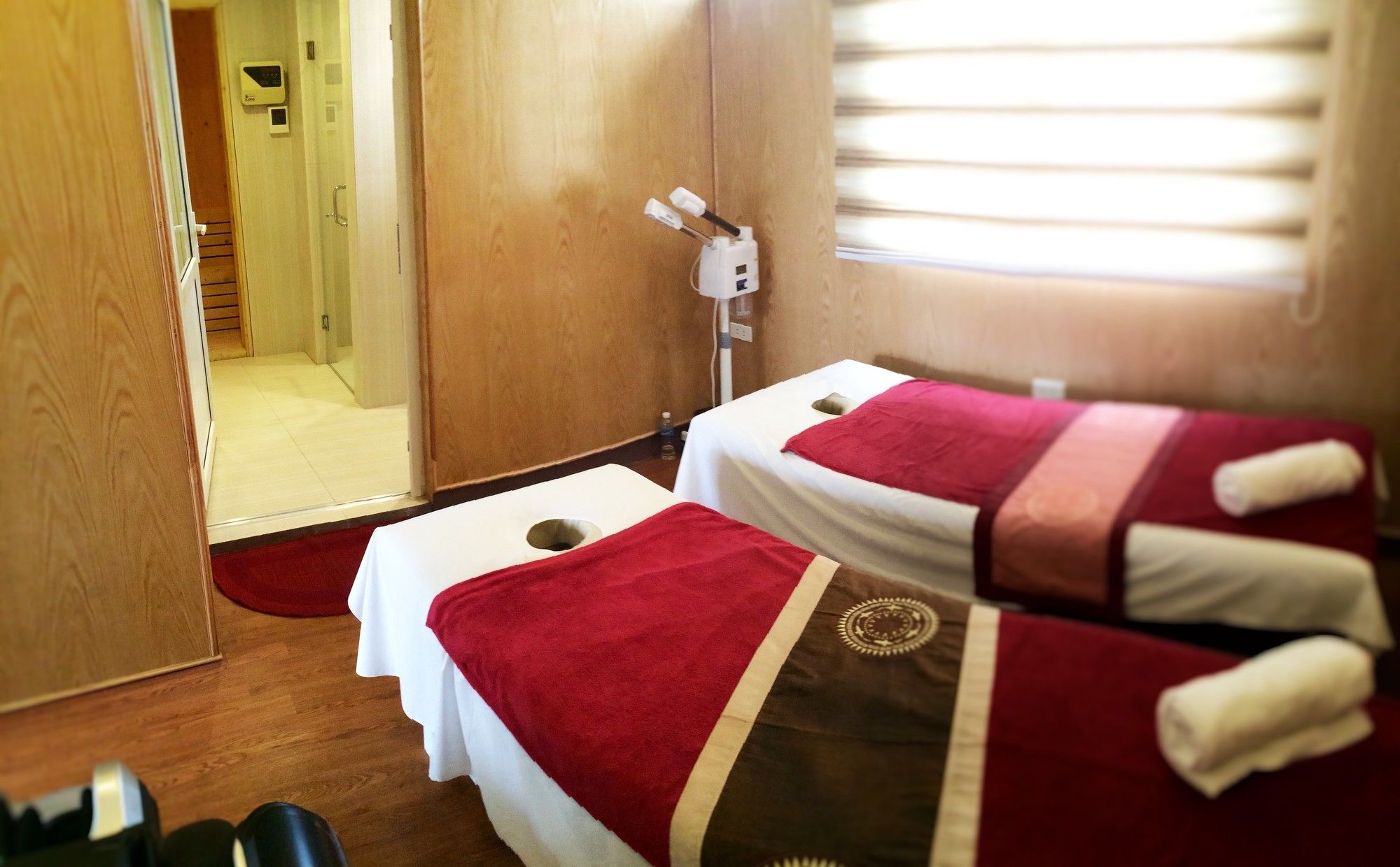 Фото Silk Queen Hotel