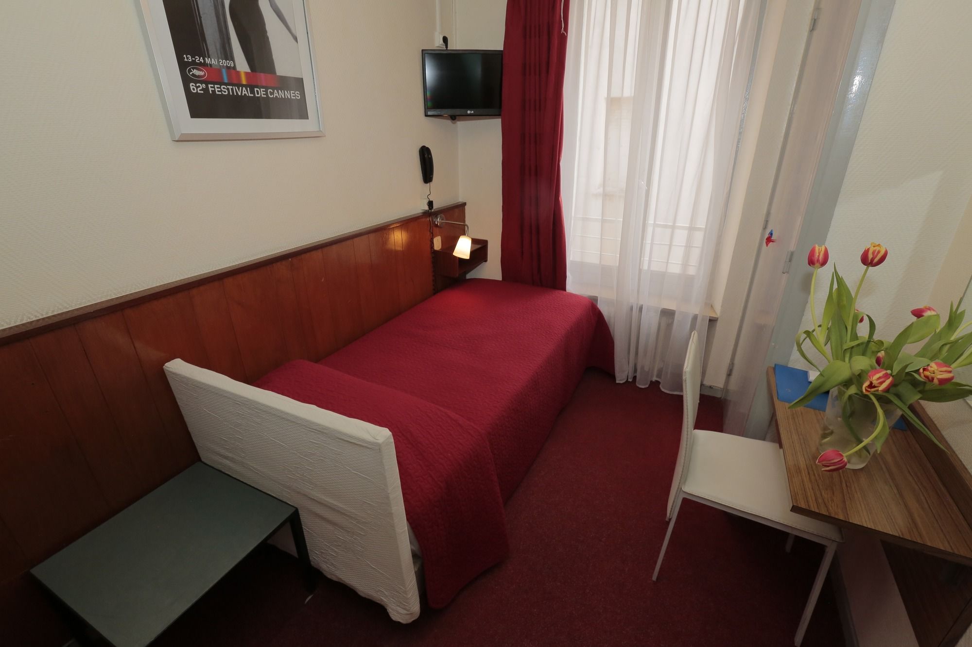 Фото Azurene Royal Hotel