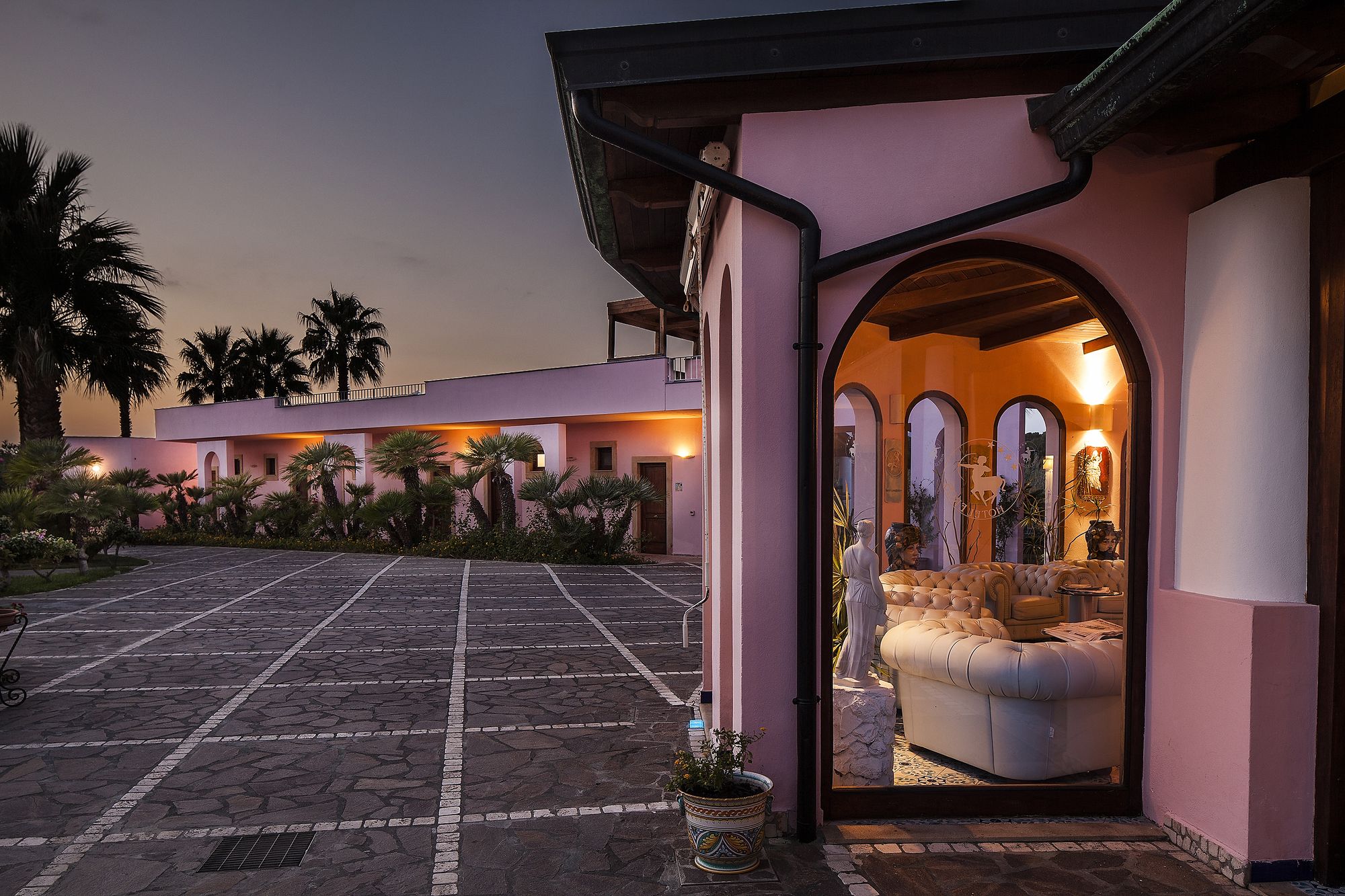 Фото Hotel Eros