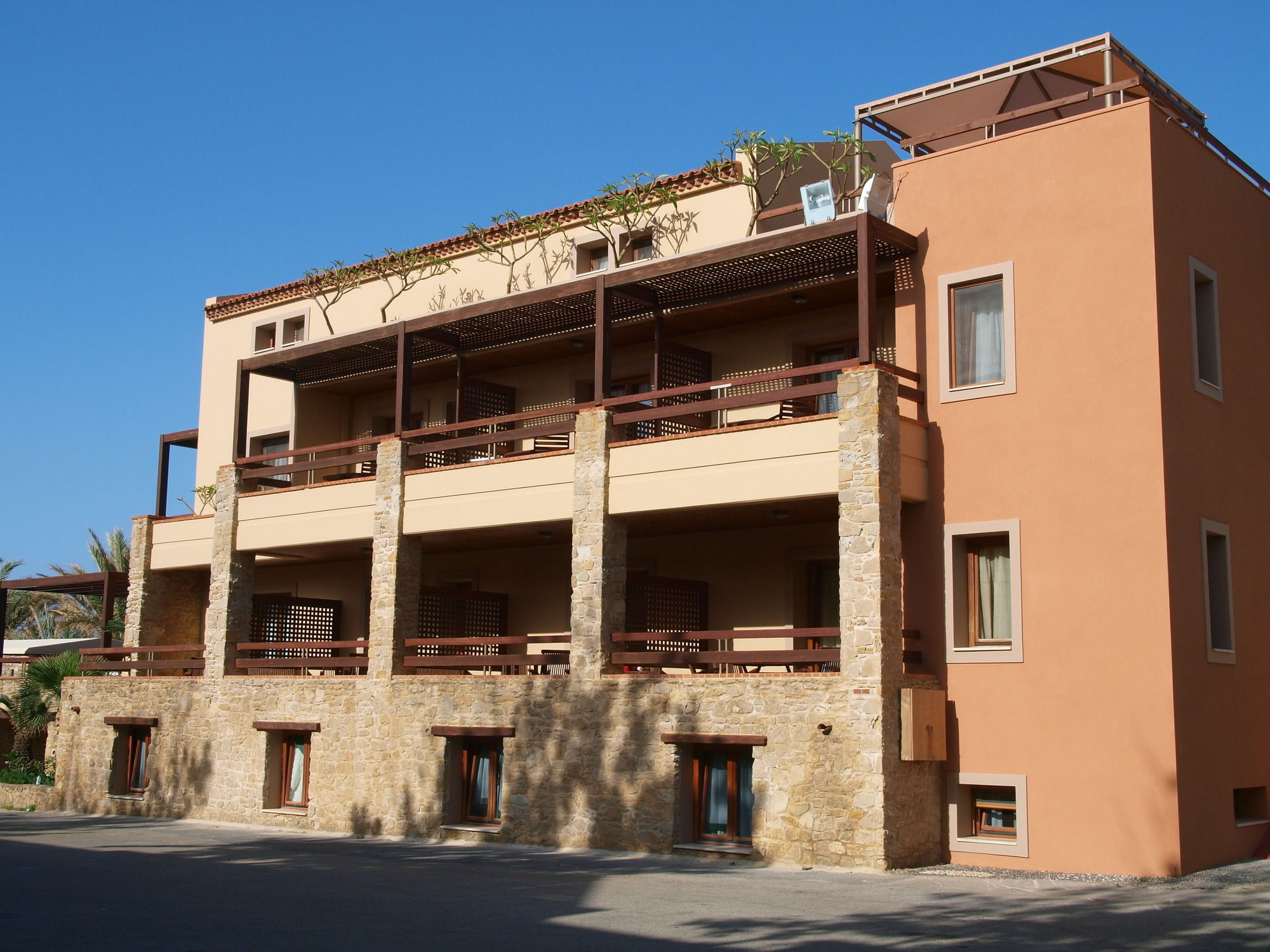 Фото Mylos Hotel Apartments