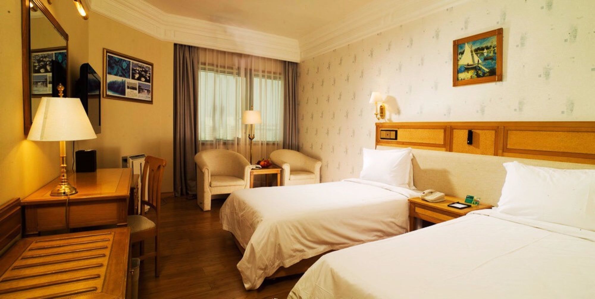 Фото Hotel Silverland