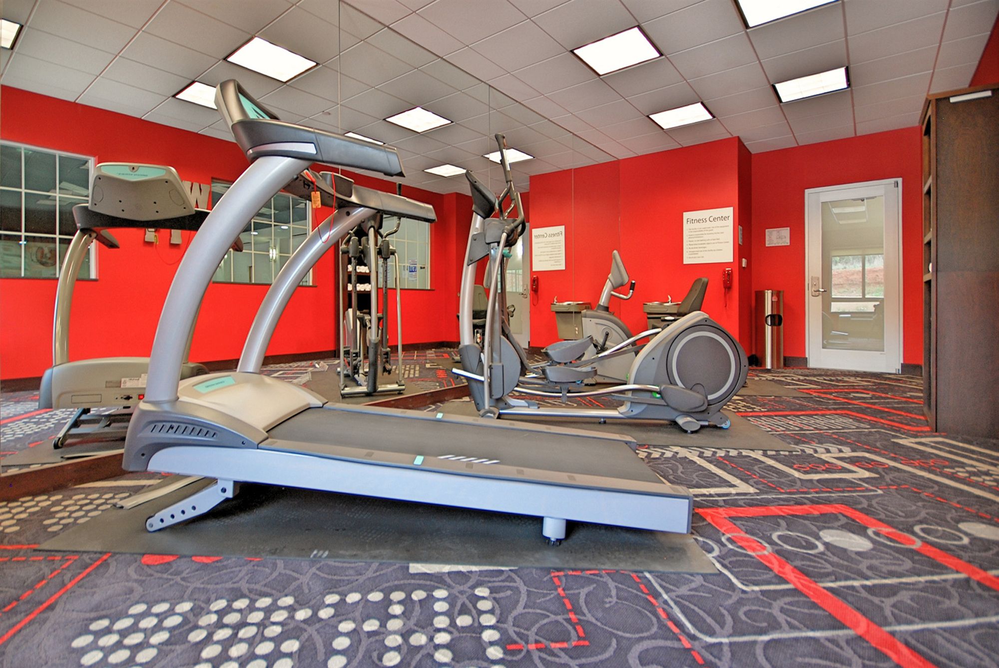 Фото Holiday Inn Express & Suites Oklahoma City North, an Ihg Hotel