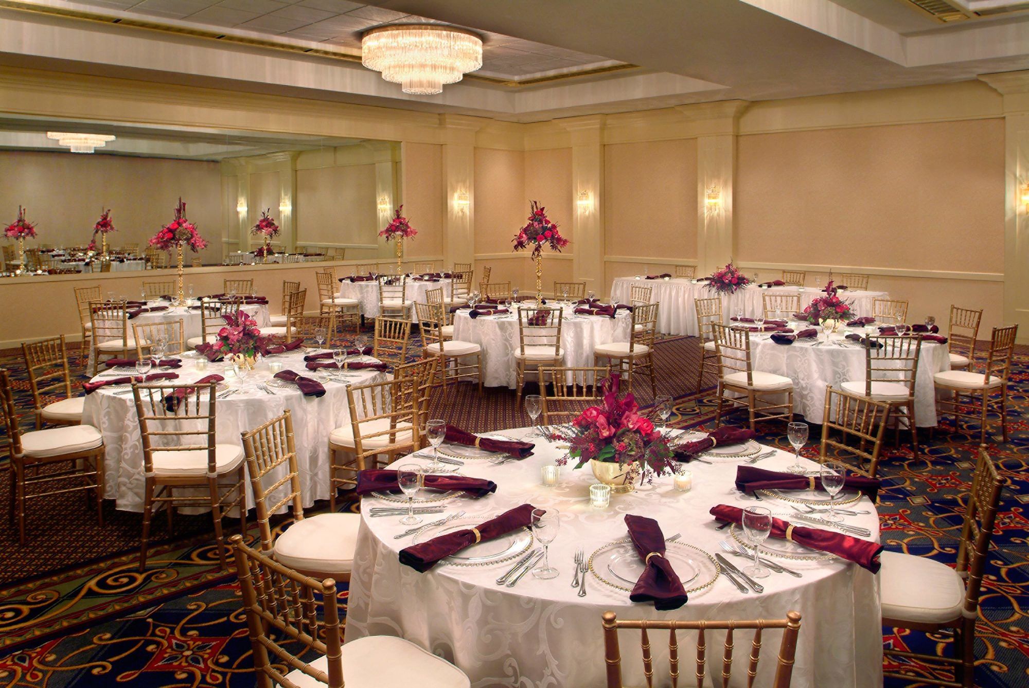 Фото Boston Marriott Peabody