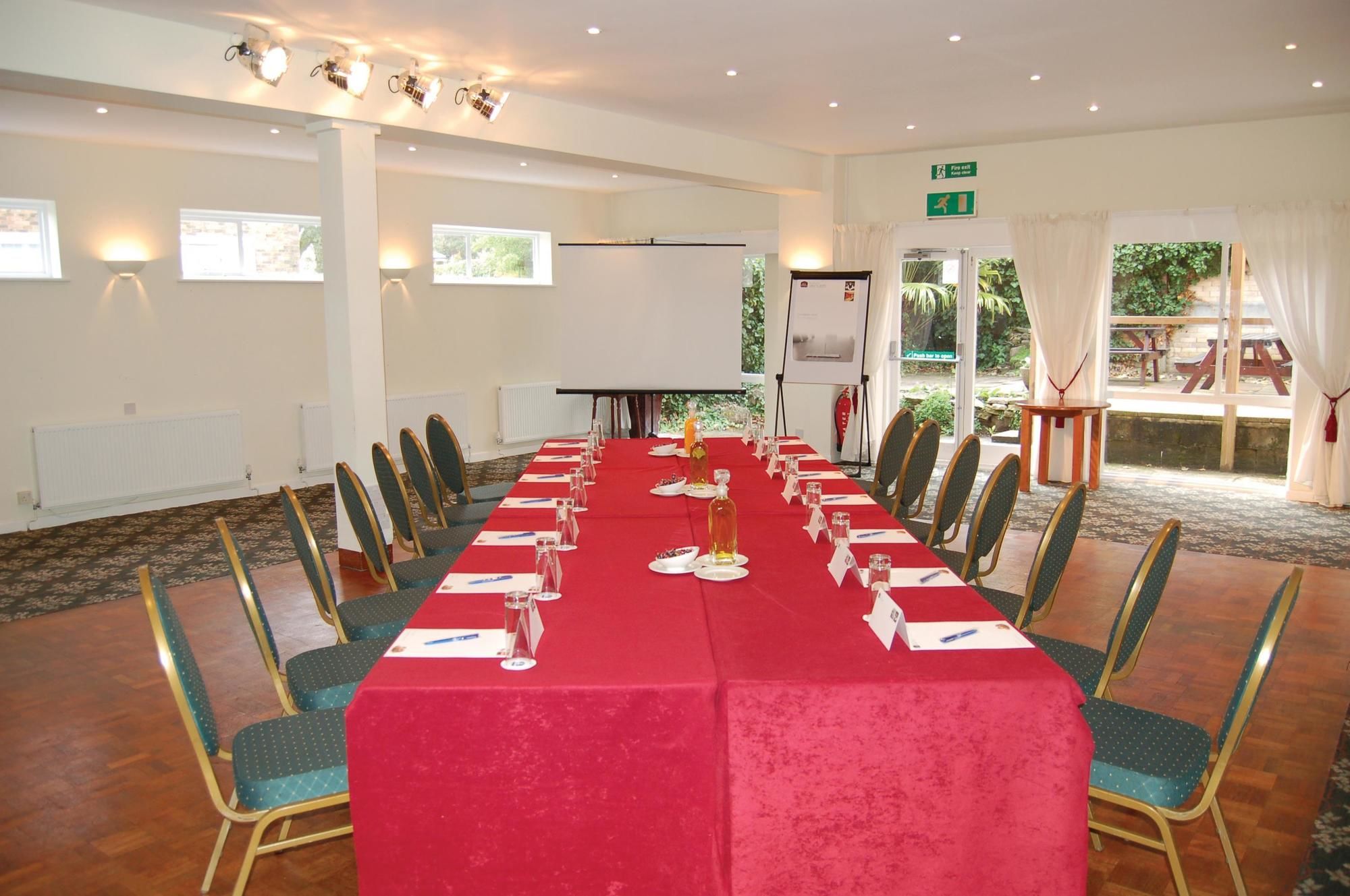 Фото Best Western Plus The Connaught Hotel & SPA