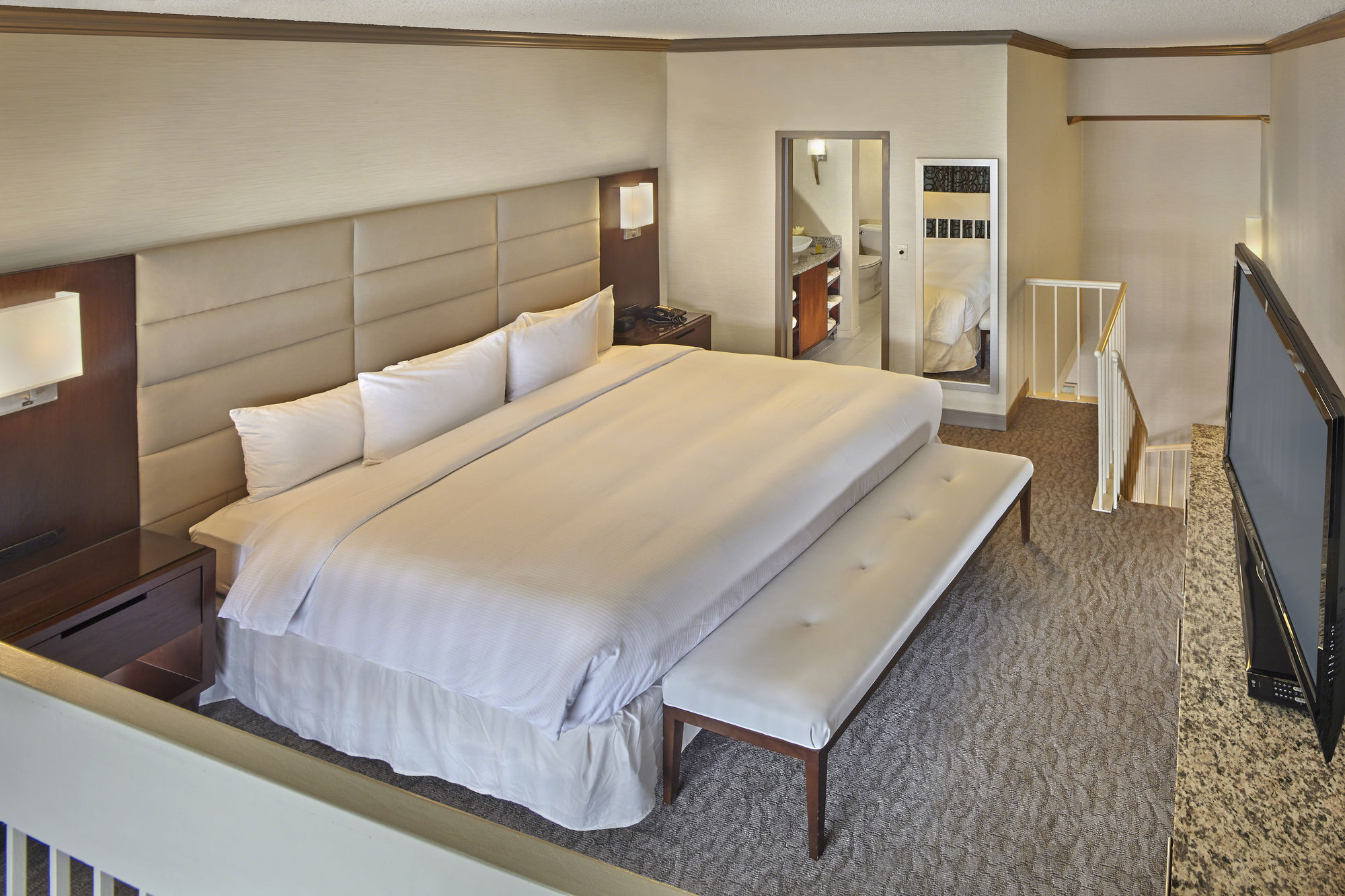 Фото DoubleTree by Hilton Little Rock