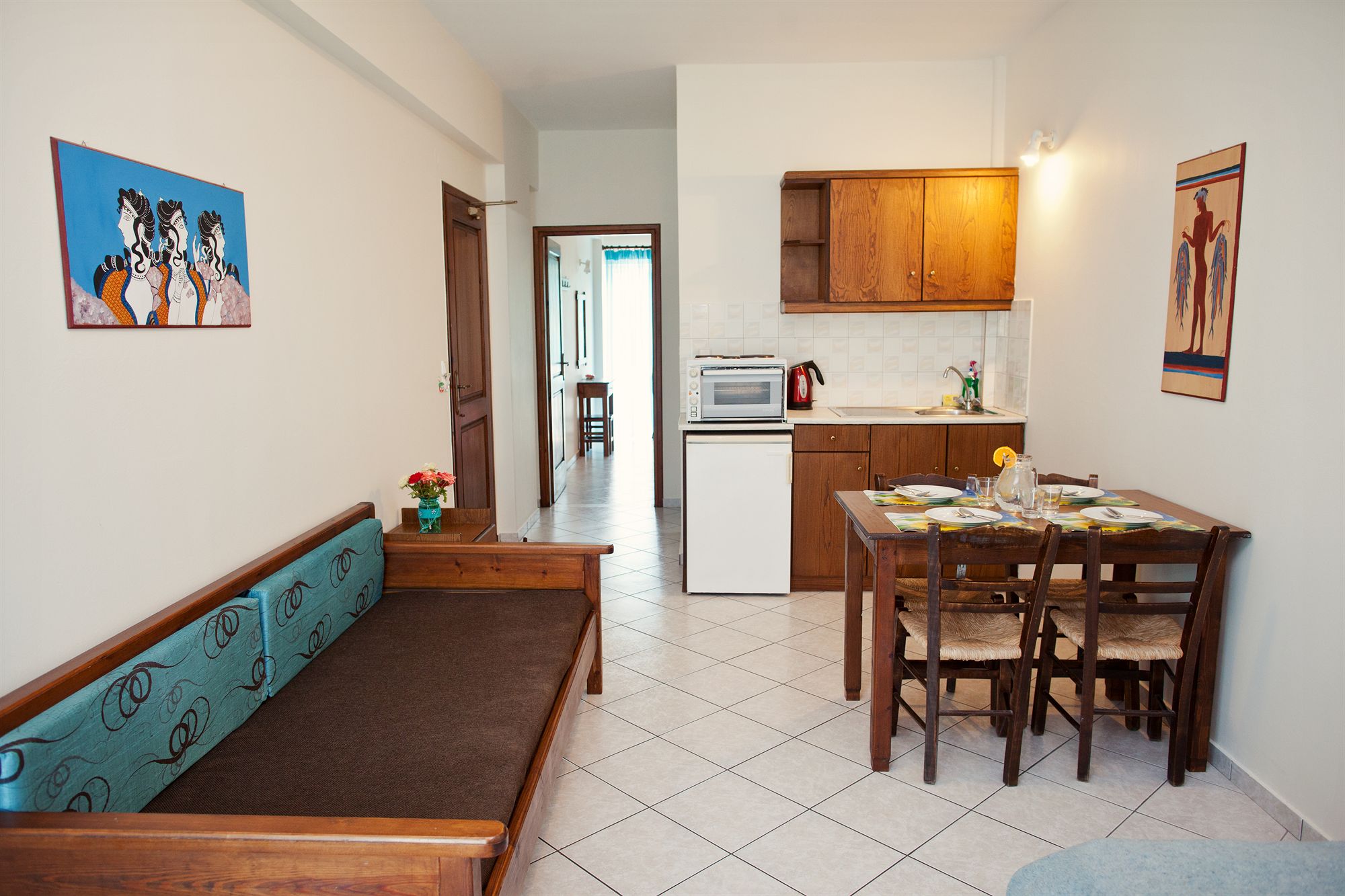 Фото Niriides Hotel