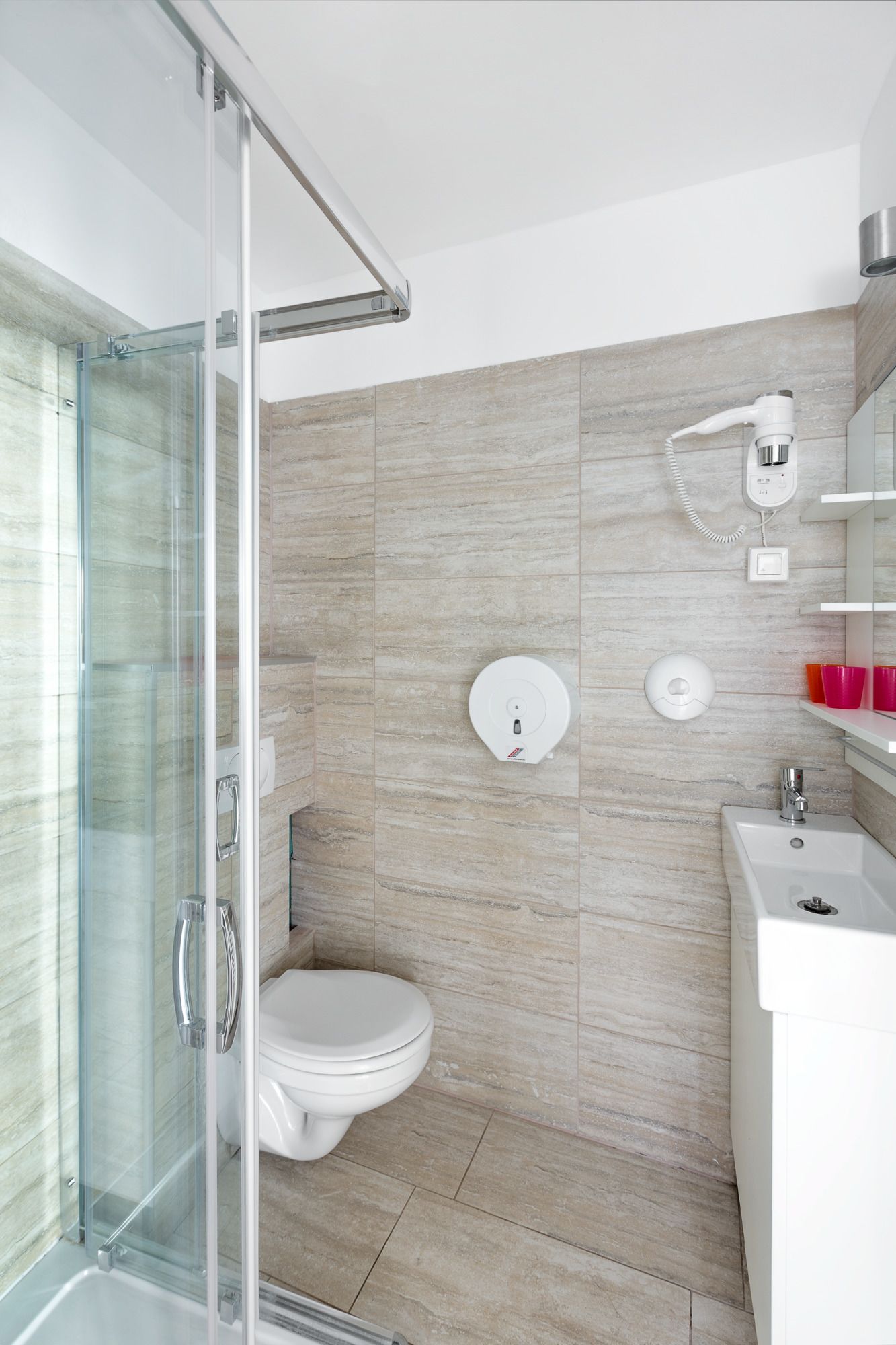 Фото Amber Gardenview Studios