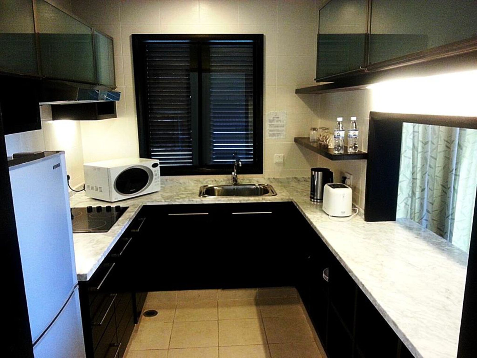 Фото Borneo Beach Villa & Suite