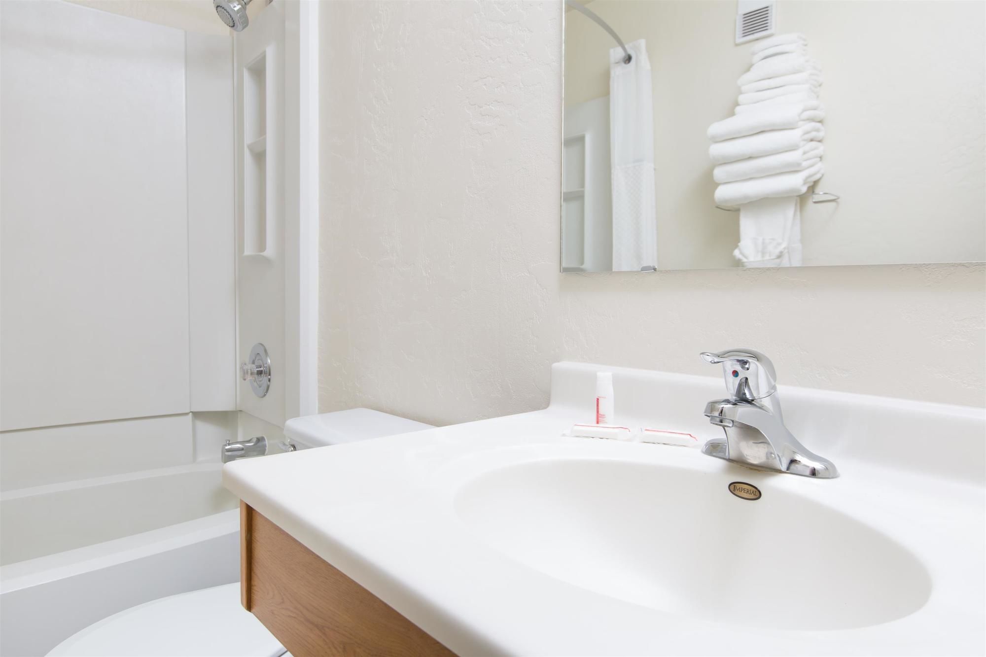 Фото Super 8 by Wyndham Ketchikan