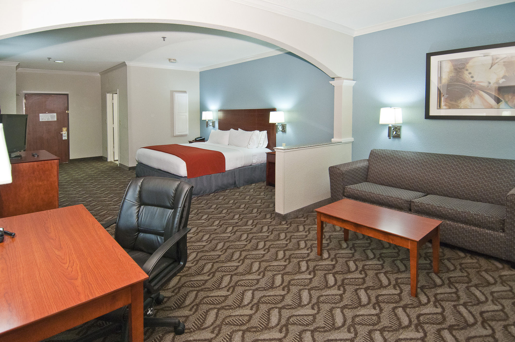 Фото Holiday Inn Express Hotel & Suites Lake Charles, an Ihg Hotel