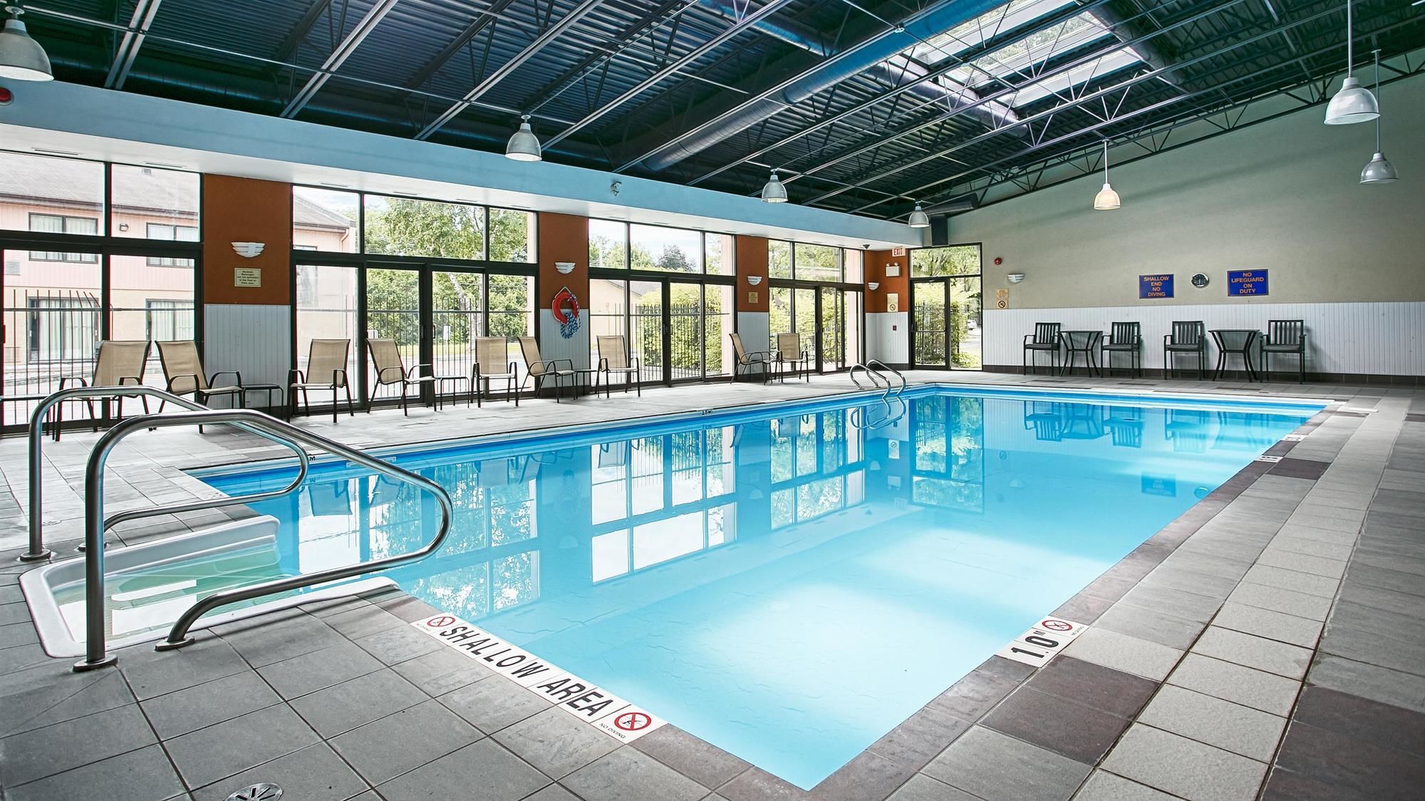 Фото Best Western Plus Ottawa/Kanata Hotel & Conference Centre