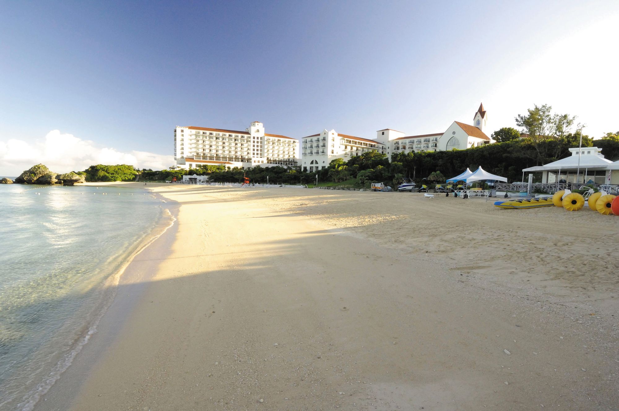 Фото Hotel Nikko Alivila Yomitan Resort Okinawa