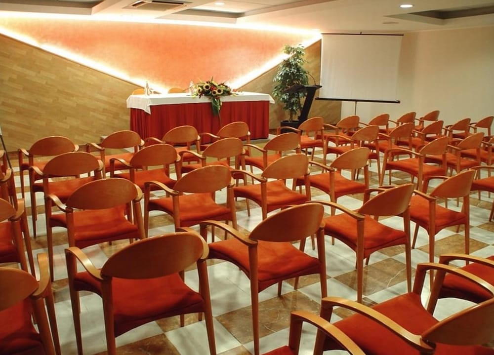 Фото Hotel Zenit Diplomatic