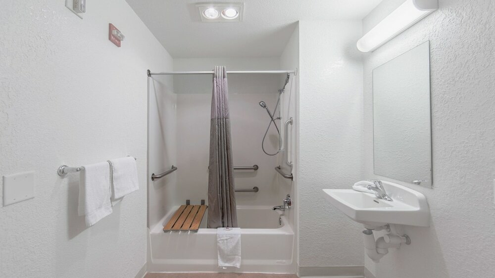 Фото Motel 6 Medford