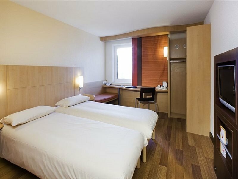 Фото Ibis Bristol Temple Meads Quay