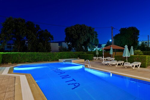 Апартаменты Trianta Hotel Apartments