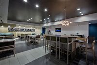 Фото Holiday Inn Express Hotel & Suites, Carlisle-Harrisburg Area, an Ihg Hotel