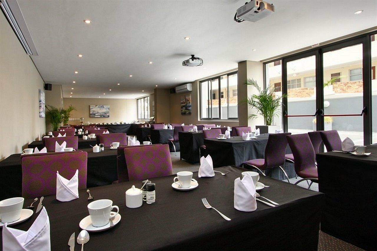 Фото The Hyde All-Suite Hotel