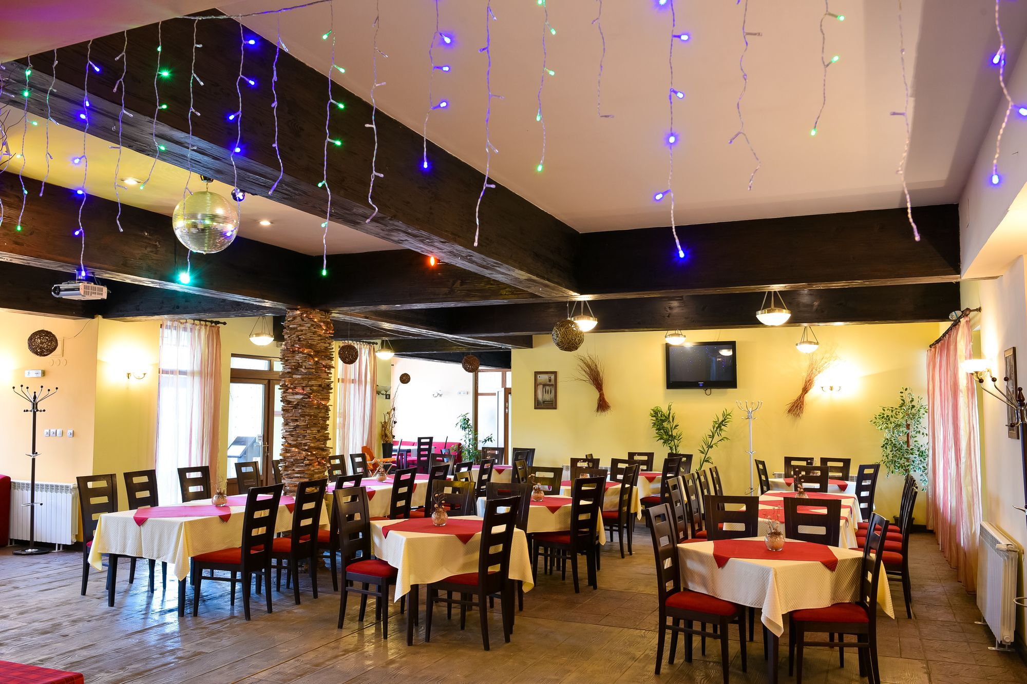 Фото Bojur & Bojurland Apartment Complex