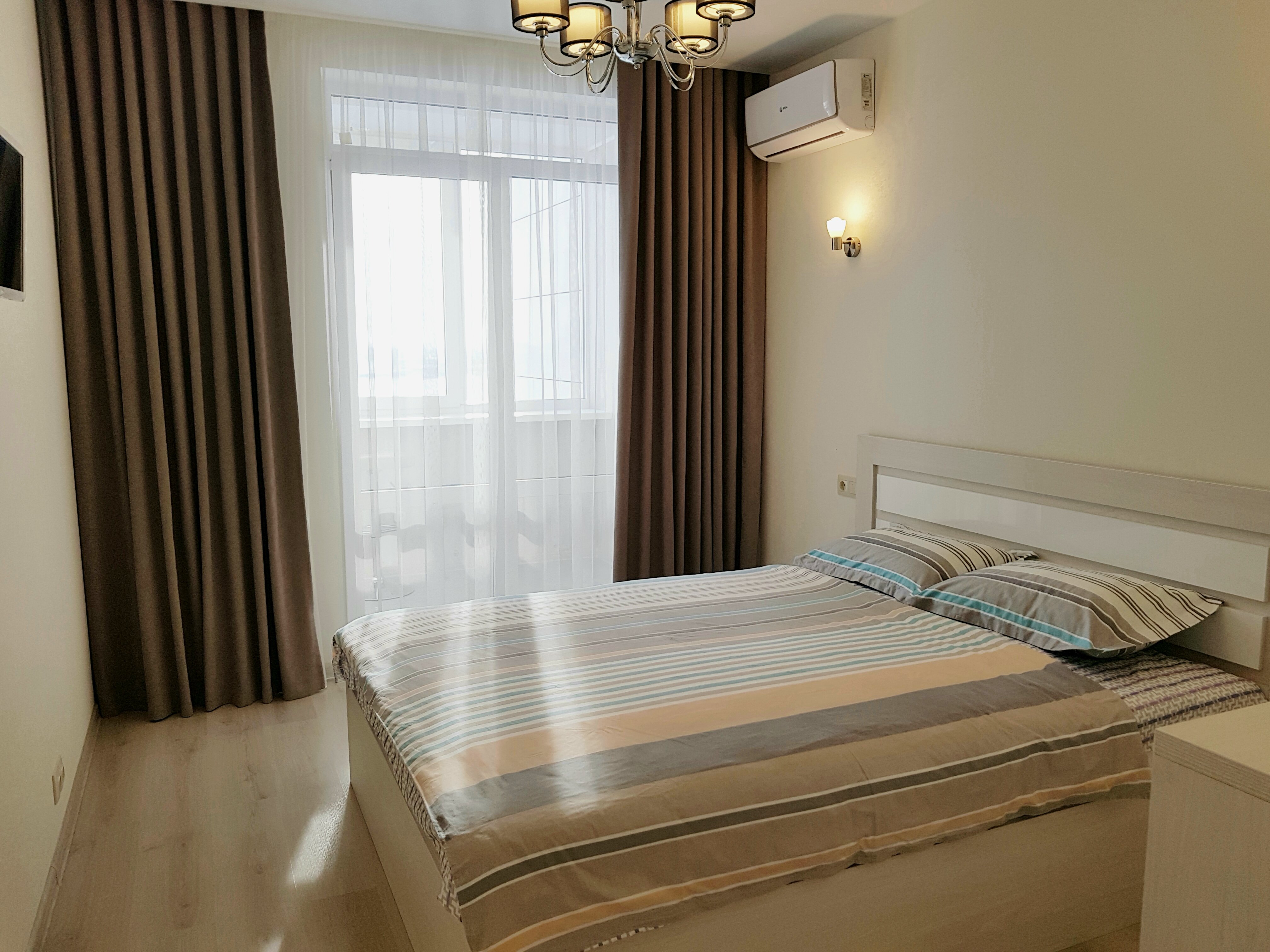 Фото Видовые апартаменты около Чаши и аквапарка Ривьера