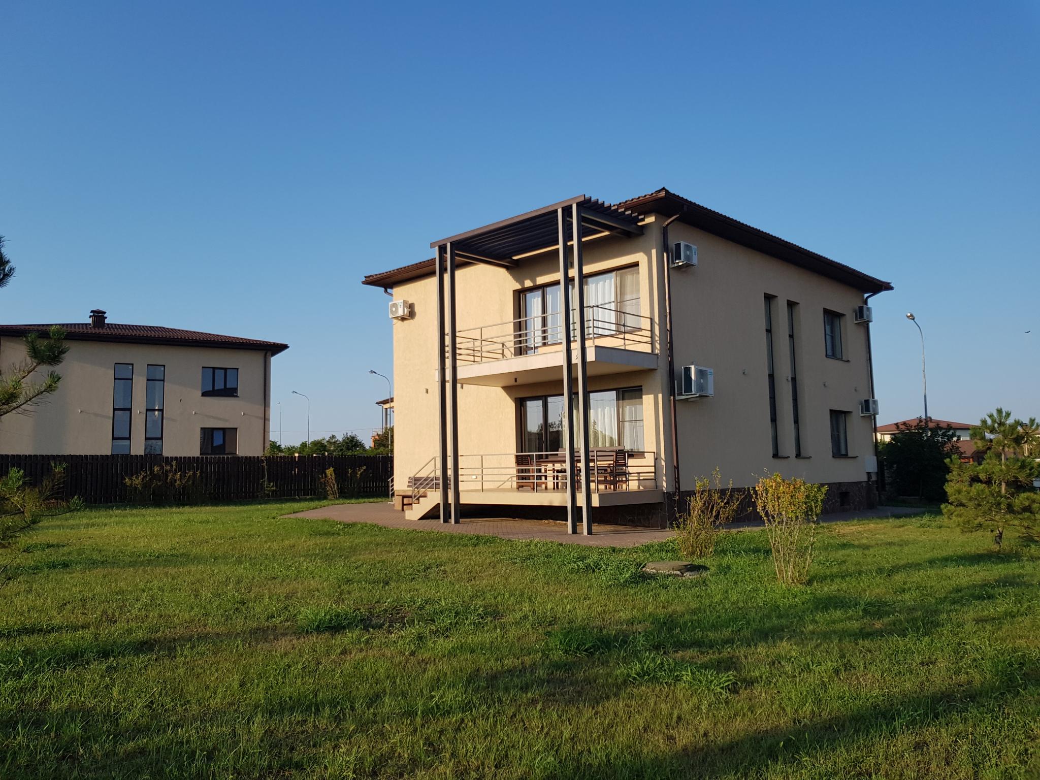 Фото Солнечный берег на улице Вишневая 6