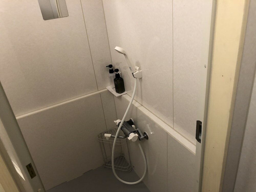 Фото Business Hotel Tenmonkan Park - Hostel