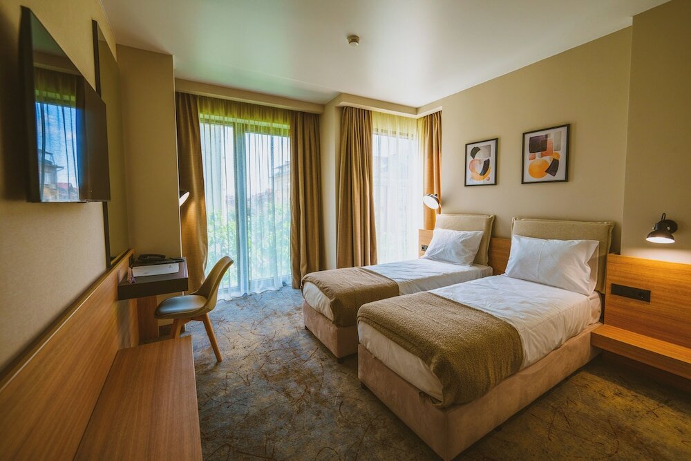 Фото B1 Downtown Hotel