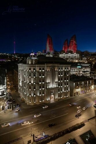 Апартаменты Luxury Apartment with Flame Tower View в Баку