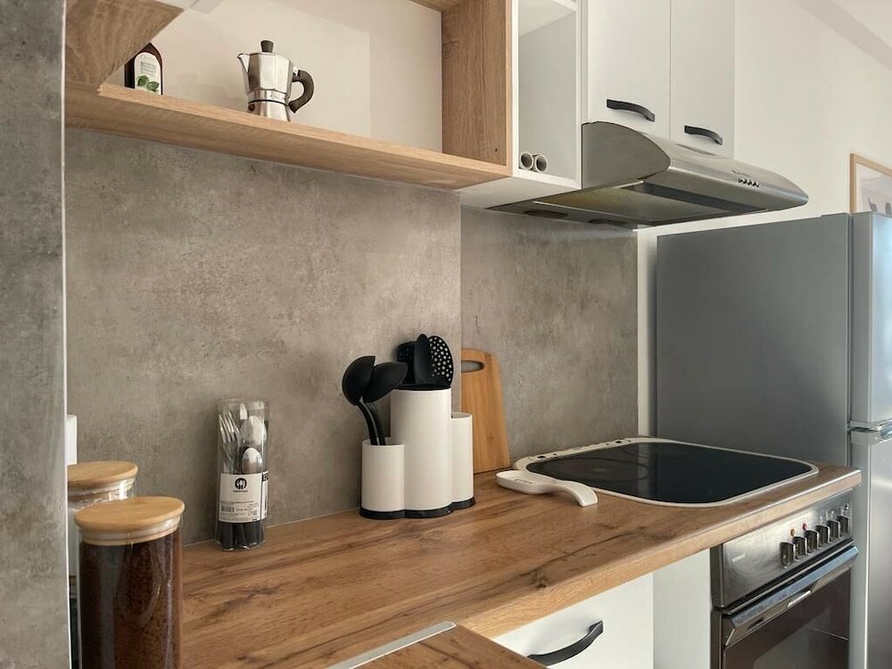 Фото Sunny Apartment