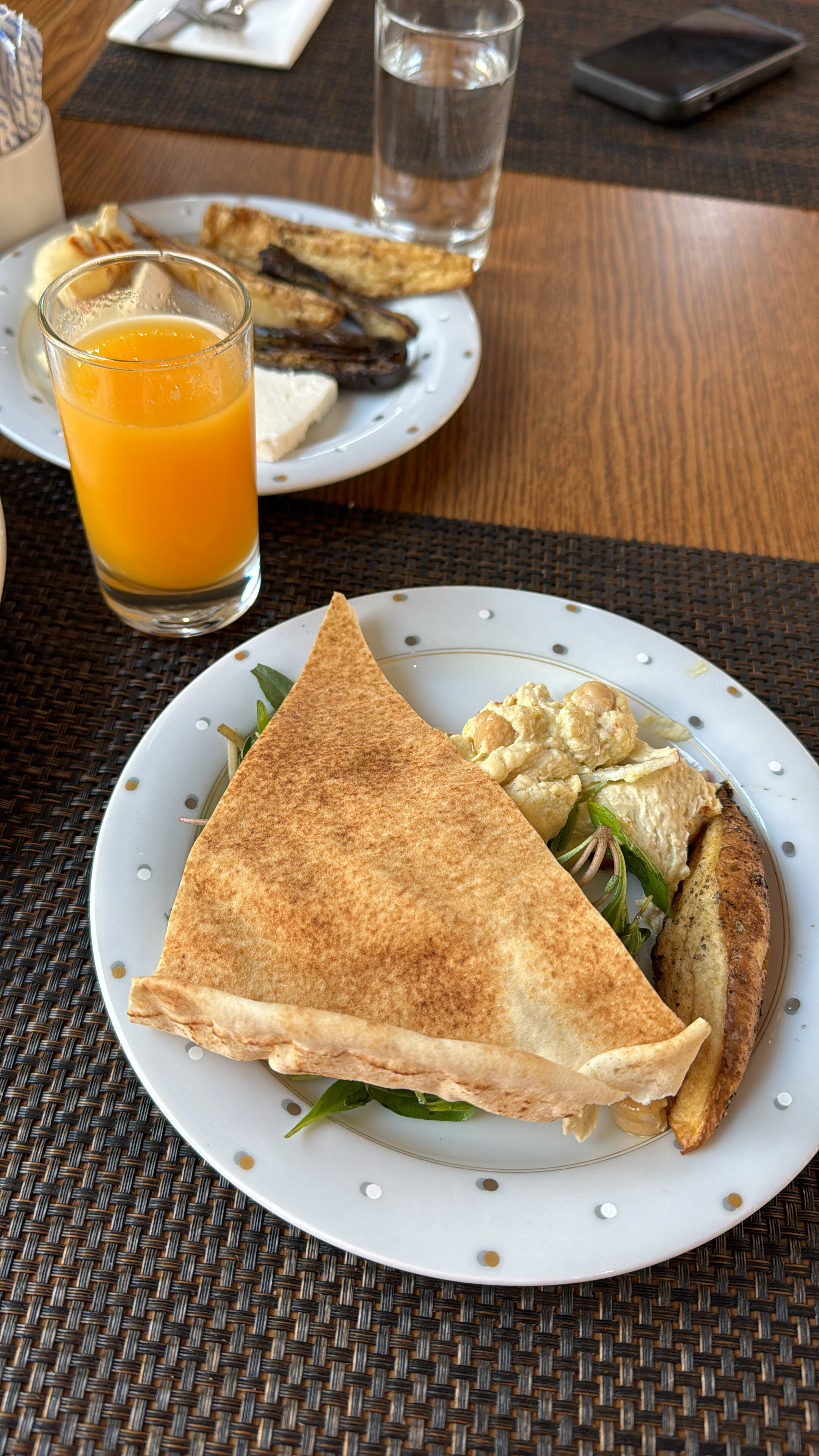 Фото Crowne Plaza Beirut