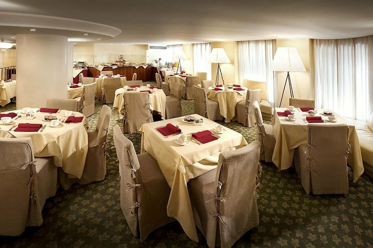 Фото Hotel Cavour